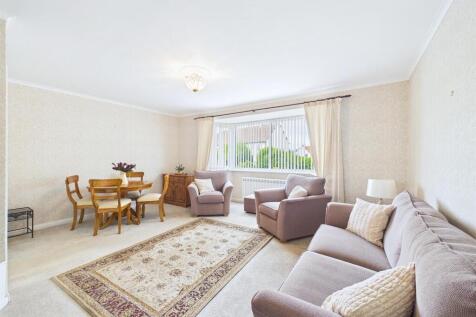 Living Room 1.jpg