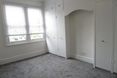 Woodford Green photo 4