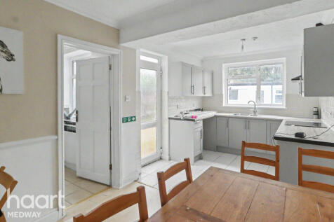 Court Lodge Road, Gillingham photo 5