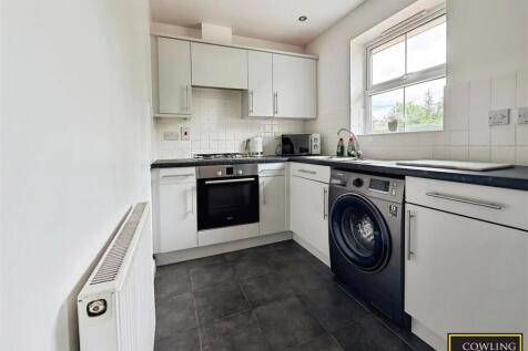 Smollett Place, Wickford photo 5