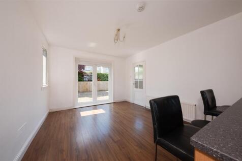 4 Gillies Place BF-16.JPG