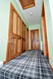 hallway .JPG