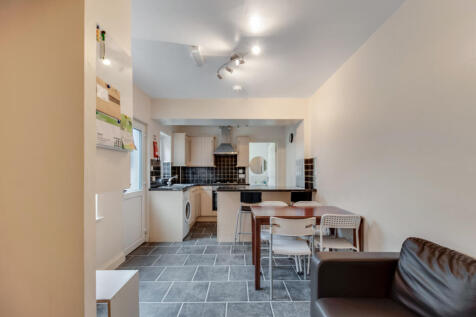58 Tachbrook Street, Leamington Spa photo 3