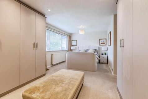 Master Dressing Room