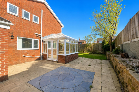 REAR PATIO AREA.png