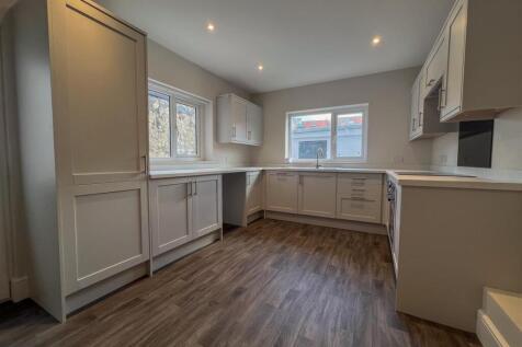 8 Westminster Trc-18.jpg