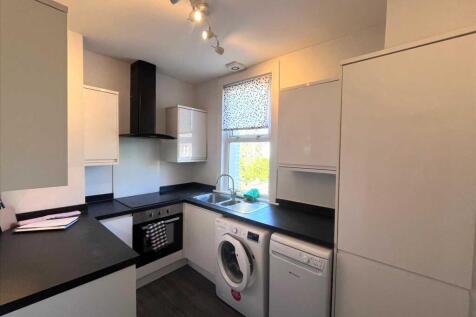 Oakleigh Park Drive, Leigh on Sea photo 3