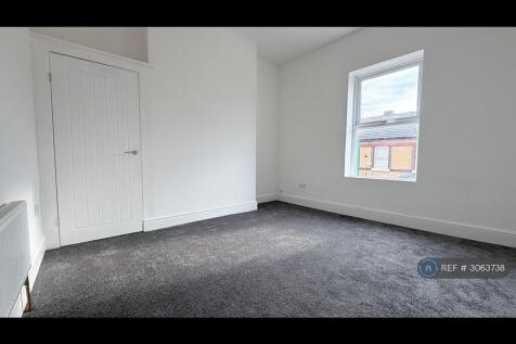 Buckingham Road, Liverpool, L9 photo 5