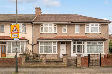 Mitcham, CR4 - property photo