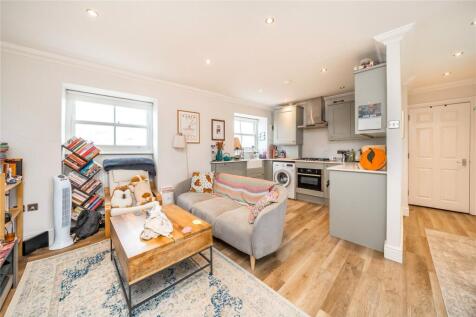 Living Area/Kitchen