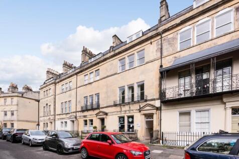 Maisonette, 4 Beaufort East, Bath, BA1 6QF-1.jpg