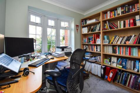 18 Corfton Drive - Study.jpg