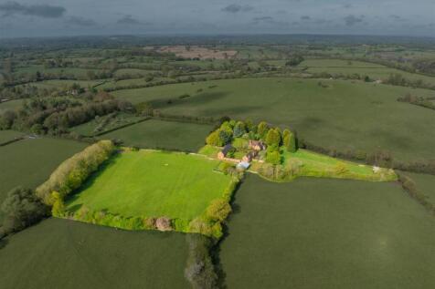 Outlined Aerial