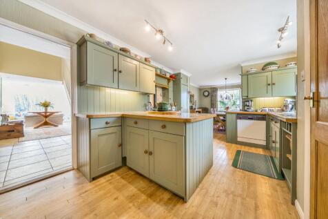 Kitchen/Dining