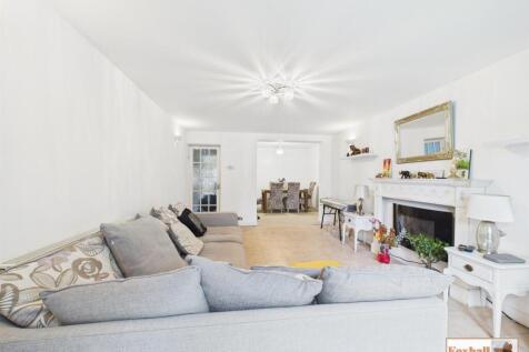 Lounge / Dining Room