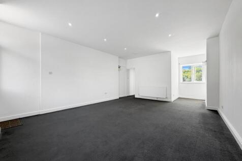 Lower Flat Lounge/Diner