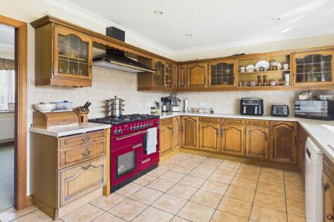 CAM02519G0-PR0343-STILL004