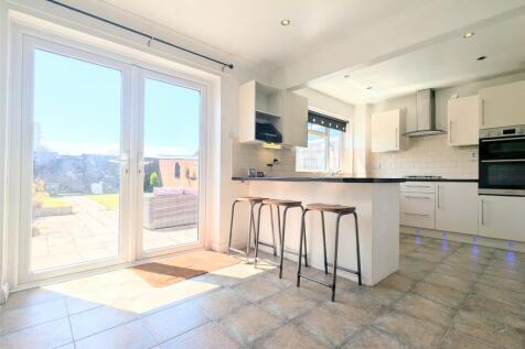 Littledean, Yate, Bristol, BS37 photo 4