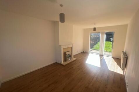 Living room photo 1.jpg