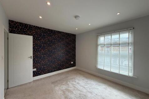 Souldern Street - bed 1.jpg