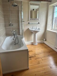 Master bedroom ensuite