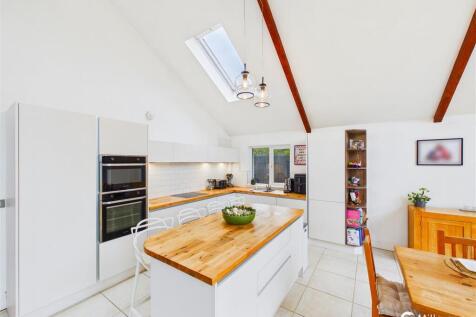 OPEN PLAN LOUNGE/KITCHEN/DINER