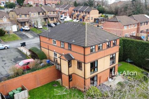 Surrey Drive Kingswinford 2.jpg