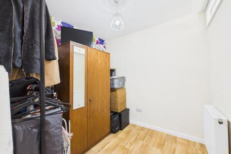 Dressing room/Office