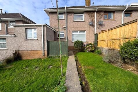 Rear Garden c.jpg
