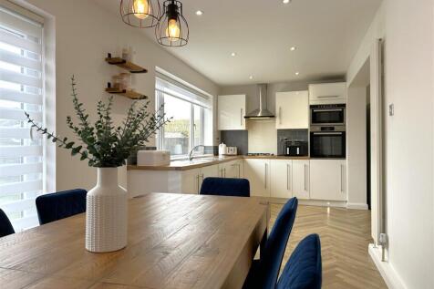 Open-Plan Dining Kitchen 723