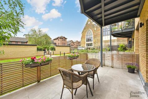 G02, 39 Bartlett Close (12).JPG