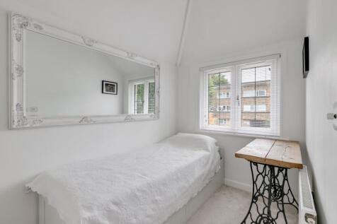 Churchfields 15-44.jpg