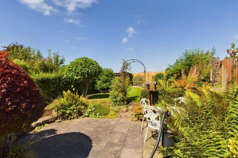 CAM02854G0-PR0202...