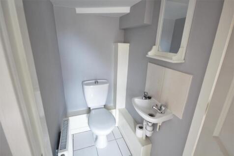DOWNSTAIRS CLOAKROOM