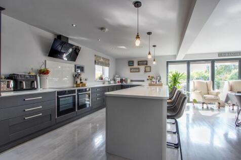 Kitchen/Dining/Family Room