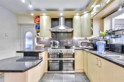 Kitchen_3.jpeg