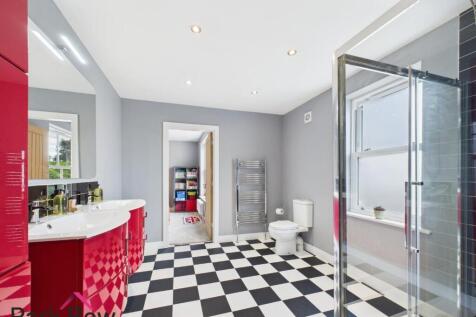 JACK &amp; JILL BATHROOM