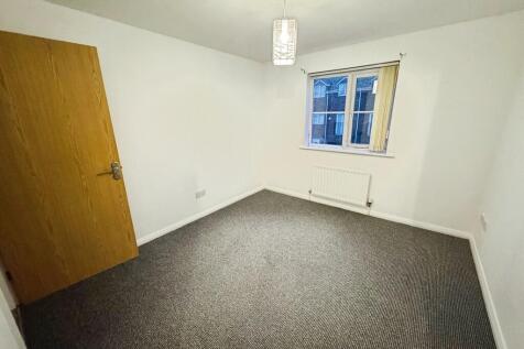 Blueberry Avenue, Millside Apartments photo 5