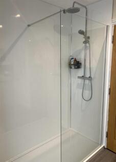Shower 4 Amberley.jpg
