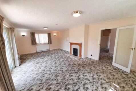 Living room 1 new.jpg