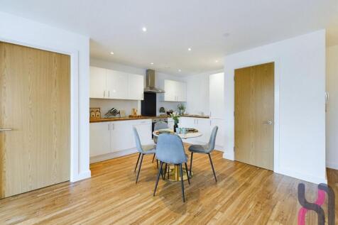 5 Pomona Strand, Manchester, M16 photo 2