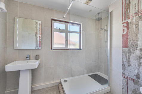 1348511-22-68bef3...