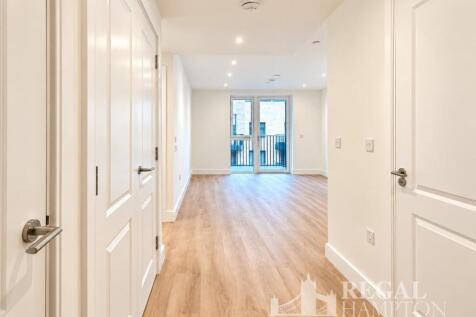 36 ROSE SQUARE, Twickenham, London, TW2 photo 5