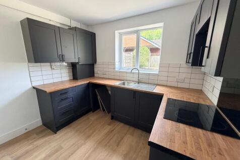 Gladeside Road, Wythenshawe,  photo 5