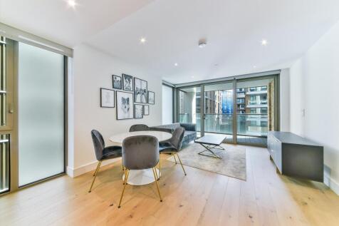 2-bed flat on Radley House, Prince of Wales Drive, Battersea, SW11, £4,182/mo