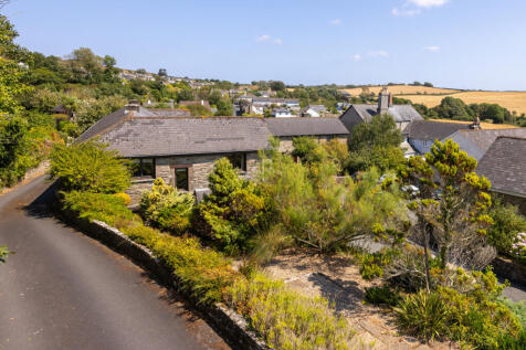 A01 - Old Walls 1 Charleton Court Barns - 260729