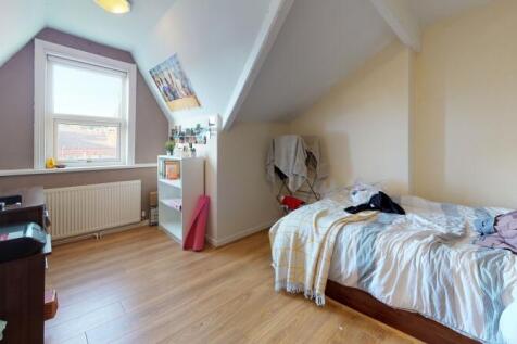 Brudenell Road, Hyde Park, Leeds photo 5