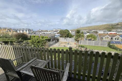Raised Seating and Views