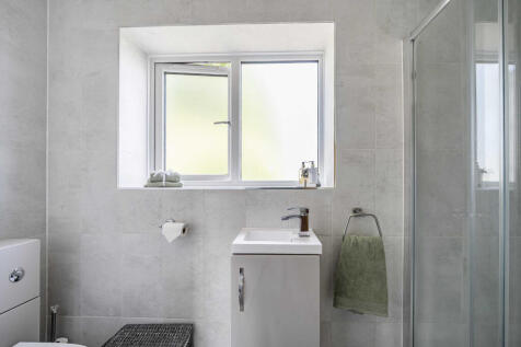 1-1305334-16-6849dbaa1d3bb-ARW-1