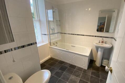 Hotel for sale Image 11